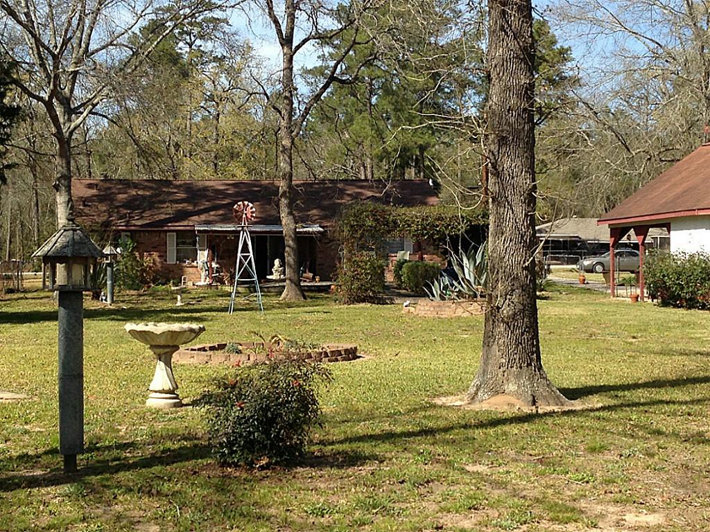 3698 Piney Point Rd, Conroe, TX 77301 photo 1