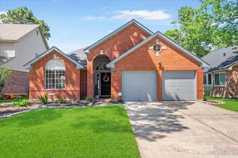 8323 Lake Crystal Dr, Houston, TX 77095