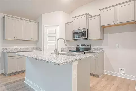 6 Greenbriar Loop, Angleton, TX 77515 photo 1