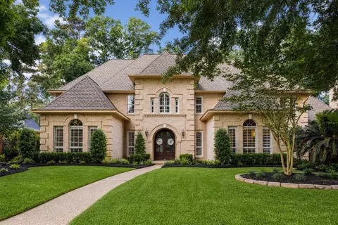 4623 Breezy Point Dr, Kingwood, TX 77345