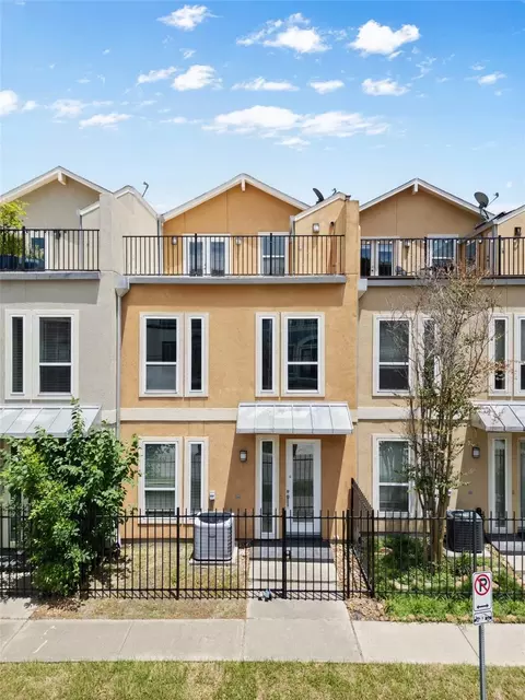 1636 Cohn St, Houston, TX 77007