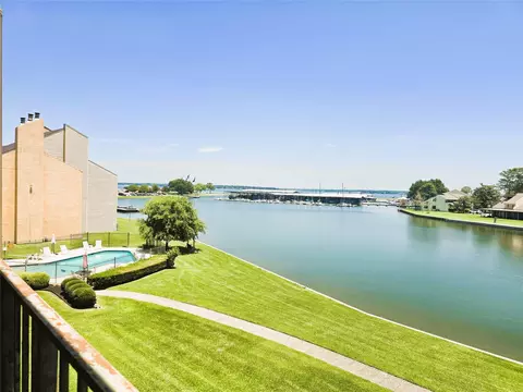 12600 Melville Dr #323B, Montgomery, TX 77356
