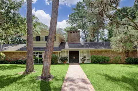 1010 River Bend Dr, Houston, TX 77063