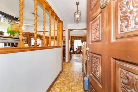 Entry Way - 13259 Kidd Rd, Conroe, TX 77302 photo 2 of 2
