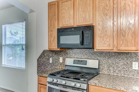 Kitchen - 4039 Mossy Spring Ln, Spring, TX 77388 photo 7 of 9