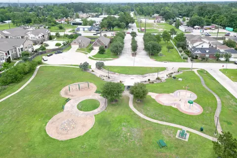 View/Area - 4039 Mossy Spring Ln, Spring, TX 77388 photo 2 of 8