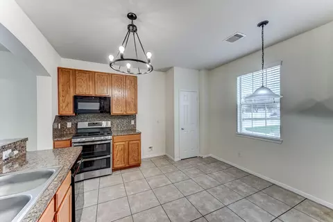 Kitchen - 4039 Mossy Spring Ln, Spring, TX 77388 photo 2 of 9