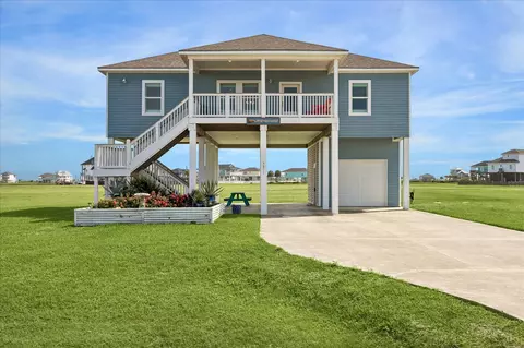 3811 Kiva Rd, Galveston, TX 77554
