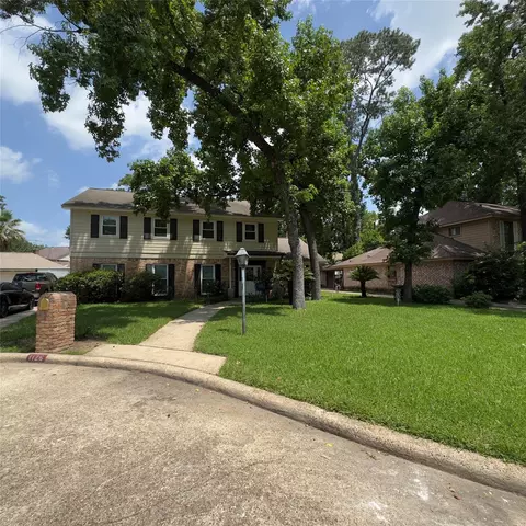 1126 Caspian Ln, Houston, TX 77090