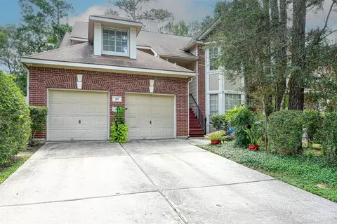 109 Avonlea Dr, The Woodlands, TX 77382