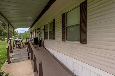 Exterior - 151 Moon Lake Dr, Trinity, TX 75862 photo 4 of 10