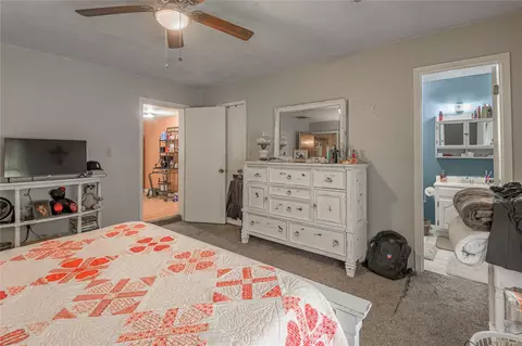 Bedroom - 151 Moon Lake Dr, Trinity, TX 75862 photo 4 of 6