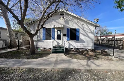 1207 W Ferguson St, Humble, TX 77338