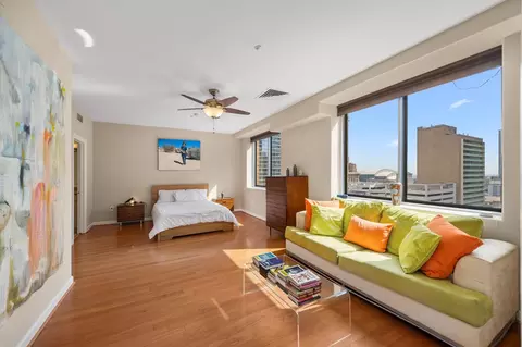 914 Main St #1504, Houston, TX 77002
