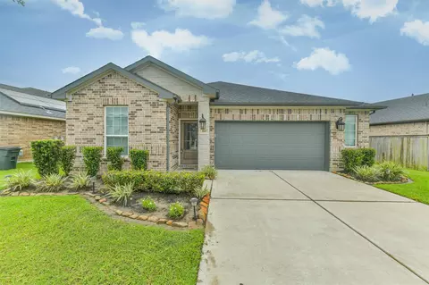 370 Weimer Lagoon Rd, La Porte, TX 77571