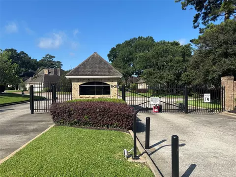 901 Longmire Rd, Conroe, TX 77304 photo 7