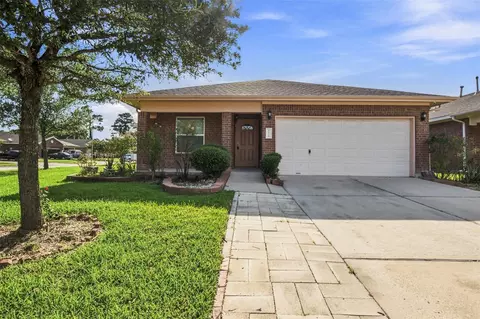 8526 Vista Oaks Mnr, Houston, TX 77028