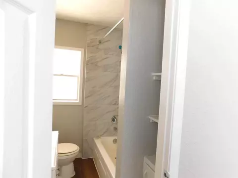 Bath - 1012 E 1014 E 23rd St, Bryan, TX 77803 photo 3 of 7