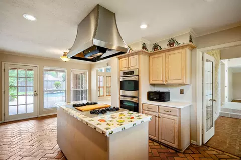 Kitchen - 16606 Brendon Ct, Spring, TX 77379 photo 2 of 4