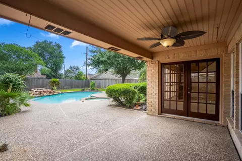 Exterior - 16606 Brendon Ct, Spring, TX 77379 photo 6 of 9