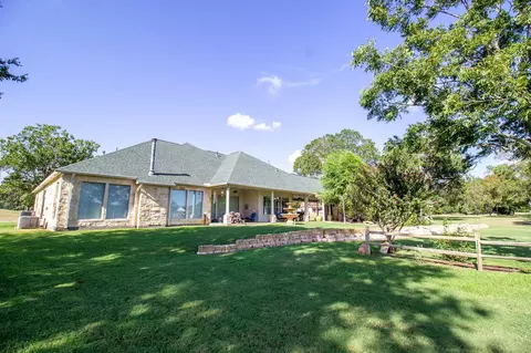 Exterior - 305 Brassie Dr, Hempstead, TX 77445 photo 3 of 7