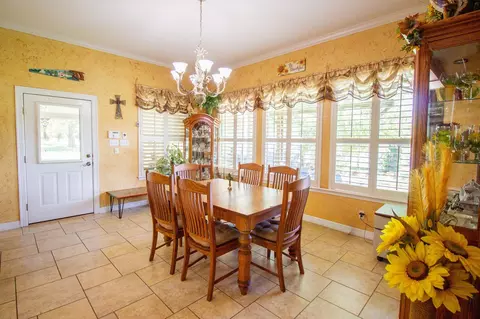 Dining - 305 Brassie Dr, Hempstead, TX 77445 photo 2 of 3