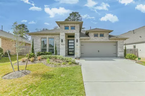 1320 Rio Hollow Ln, Magnolia, TX 77354