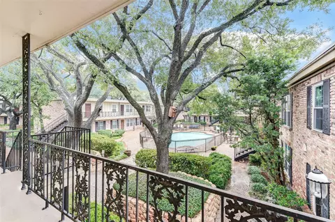3224 Timmons Ln #166, Houston, TX 77027