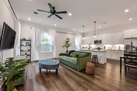 1228 Mcneil St, Houston, TX 77009