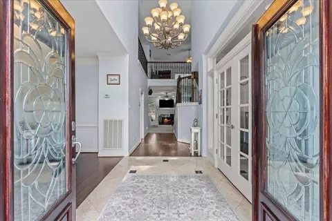 914 Pinewood Ln, Seabrook, TX 77586