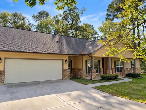 1512 Shady Glen Dr, Montgomery, TX 77316