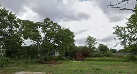 5931 Collingsworth St, Houston, TX 77026