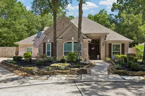 2102 Hickory Village Cir, Kingwood, TX 77345