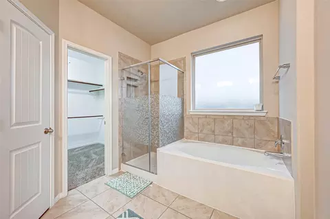 Bath - 5614 Glenfield Spring Ln, Spring, TX 77389 photo 3 of 5