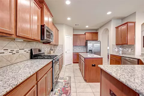 Kitchen - 5614 Glenfield Spring Ln, Spring, TX 77389 photo 1 of 4