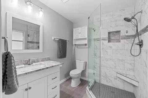 Bath - 209 Summit Dr, Conroe, TX 77303 photo 1 of 5