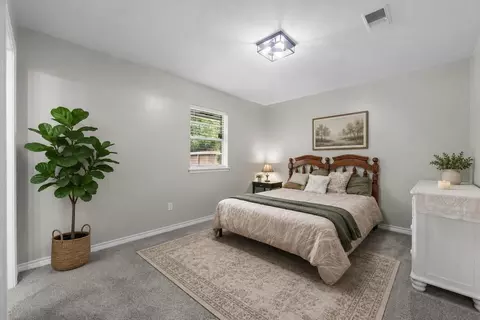 Bedroom - 209 Summit Dr, Conroe, TX 77303 photo 1 of 2