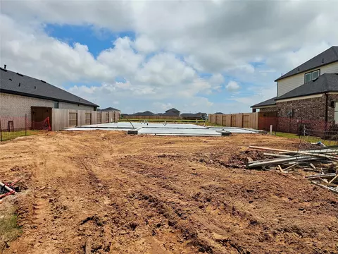 4048 Sun Burst Ln, Brookshire, TX 77423