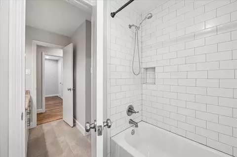 Bath - 4027 Rolling Terrace Dr, Spring, TX 77388 photo 3 of 3