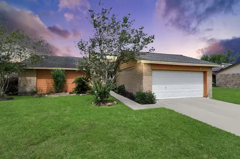 16338 Hunting Dog Ct, Missouri City, TX 77489