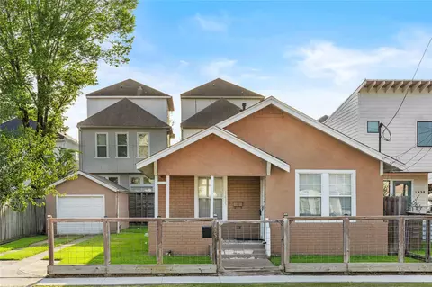 1435 N Durham Dr, Houston, TX 77008