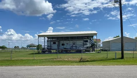 1128 Canal E, Crystal Beach, TX 77650