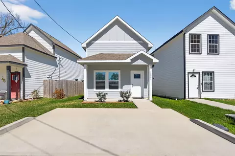 16684 E Ivanhoe, Montgomery, TX 77316