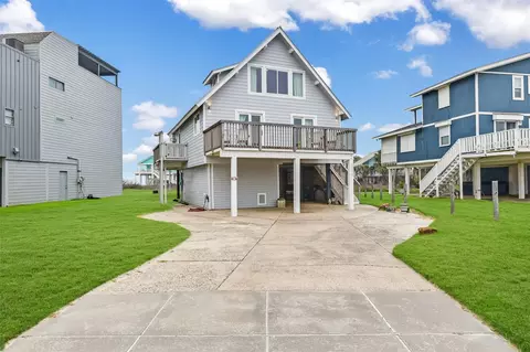 4227 Maison Rouge Ct, Galveston, TX 77554