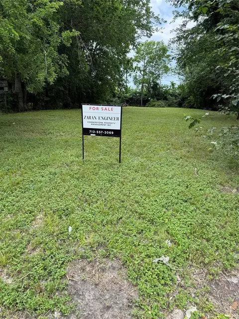 4612 Mayflower St, Houston, TX 77033