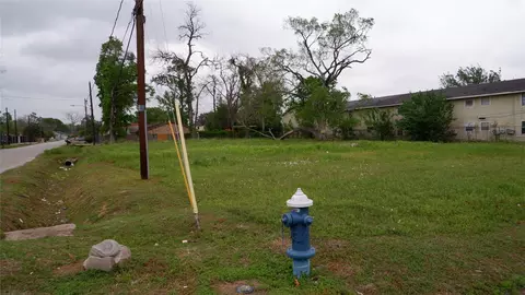 8910 Etta St, Houston, TX 77093