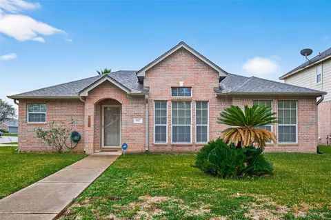 987 Oak Glen Dr, Willis, TX 77378