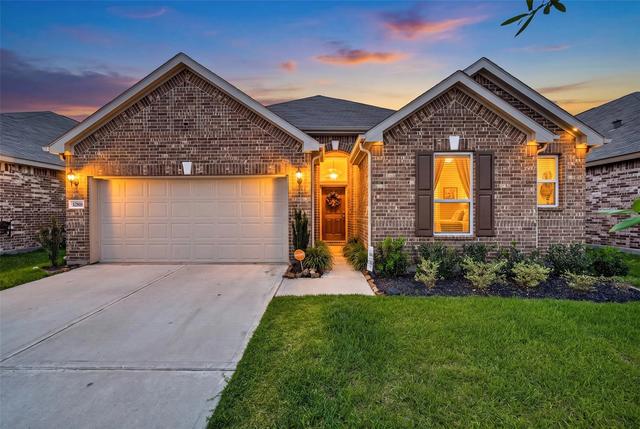 12818 Mossy Knoll Dr, Houston, TX 77044