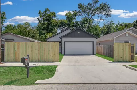 8018 Ethel St, Houston, TX 77028
