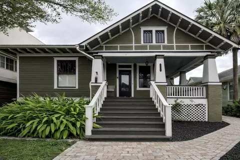 1114 Welch St, Houston, TX 77006